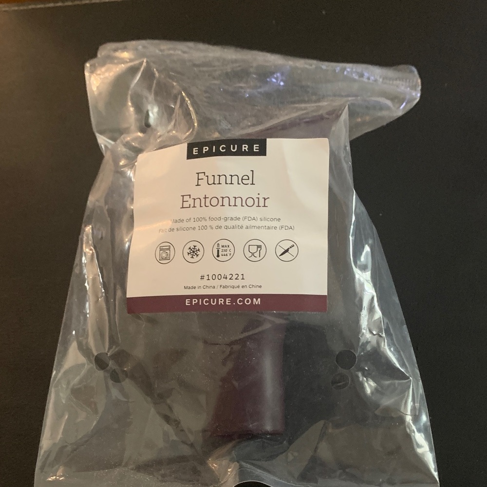 Epicure Dark Purple Silicone Funnel